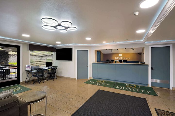 Hotel Interior 12 of 37
