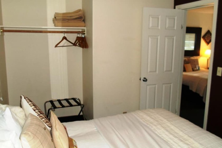 Room 42 of 70