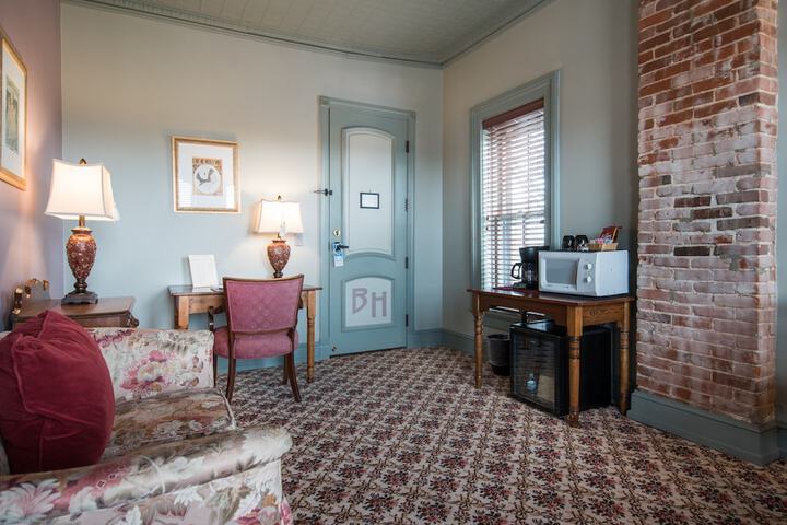 Room 37 of 63