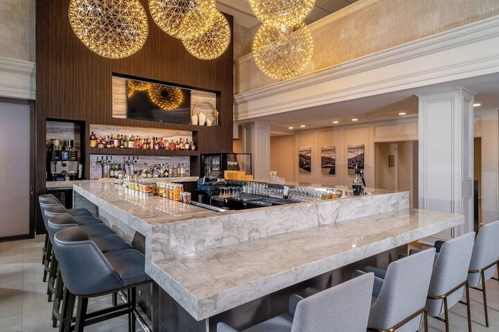 Delta Hotels by Marriott Huntington Downtown