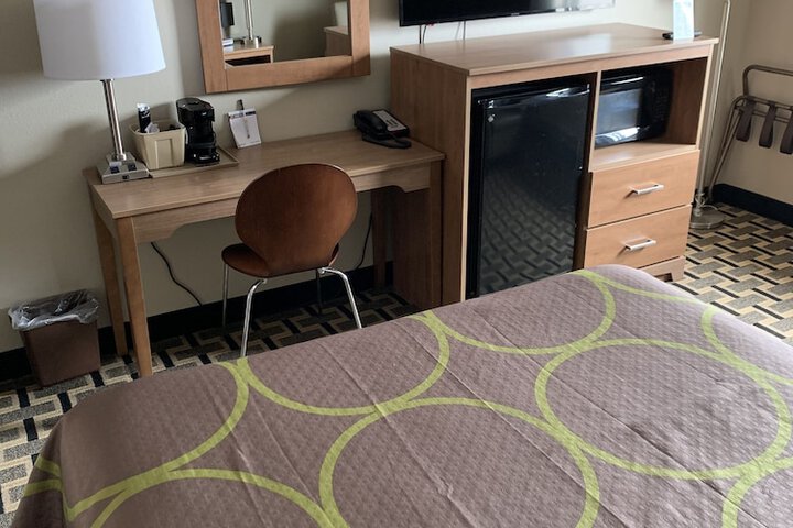 Room 39 of 60