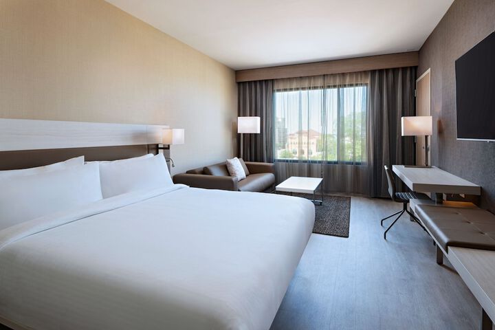 AC Hotel by Marriott Waco Downtown