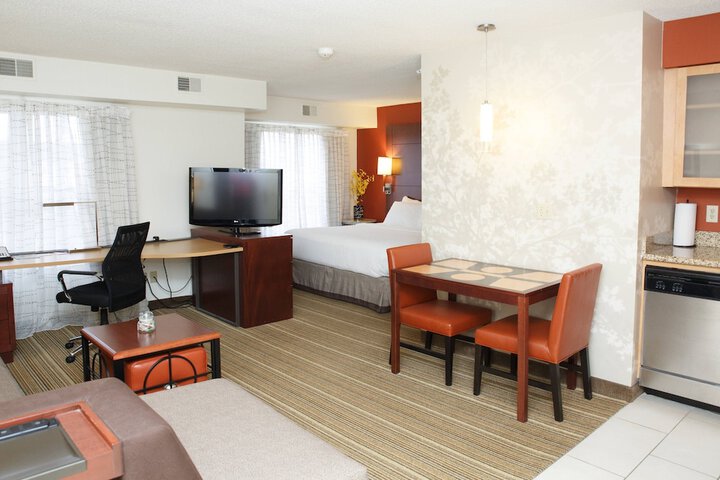 Room 18 of 29