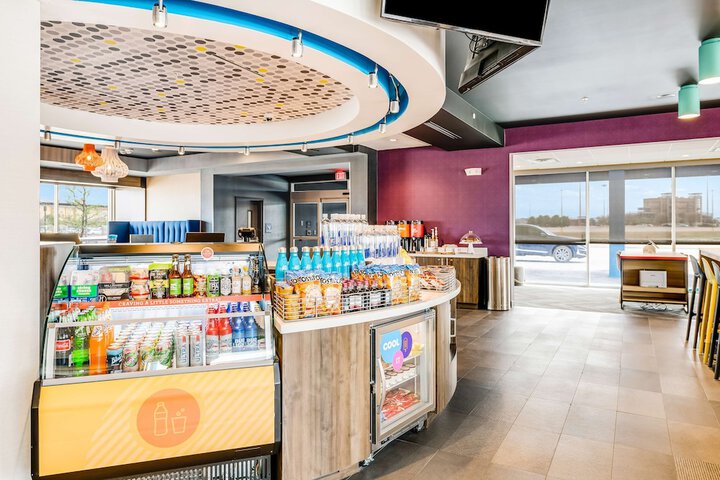 Tru by Hilton Midland