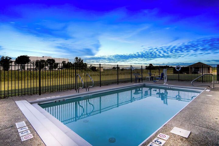Pool 7 of 41