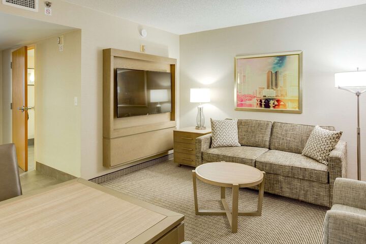 Room 16 of 42