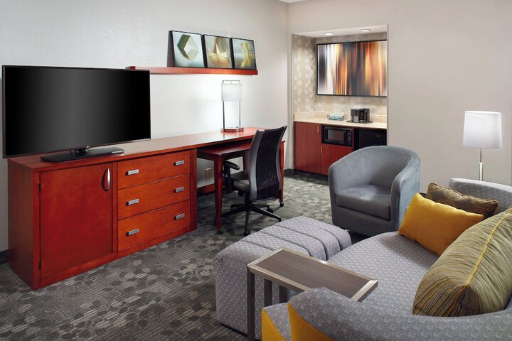 Room 16 of 21