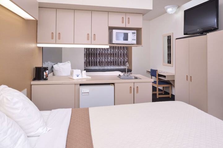 Americas Best Value Inn & Suites Maryville