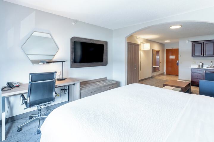Holiday Inn Express Hotel & Suites ANDERSON NORTH by IHG