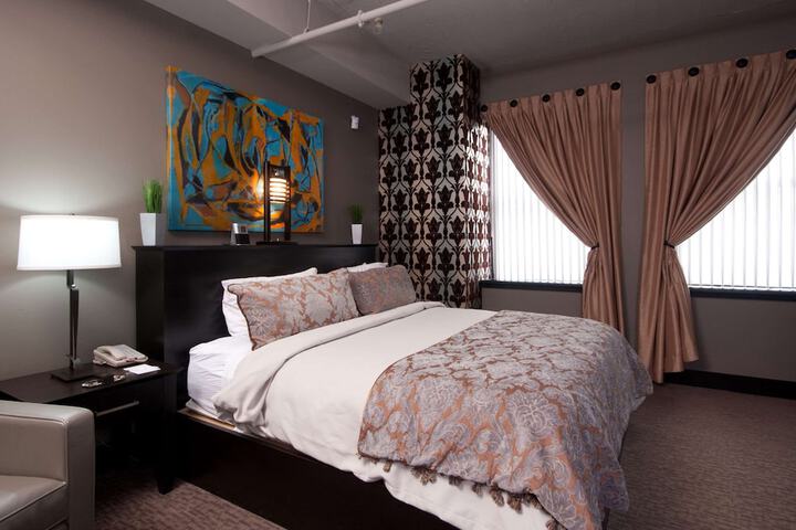 Room 46 of 65