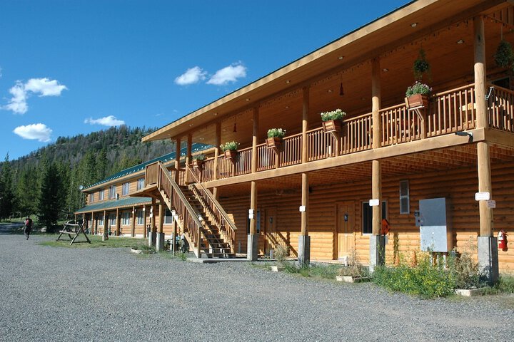 Hotel 5 of 79