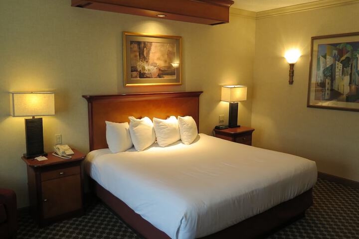 Room 7 of 36