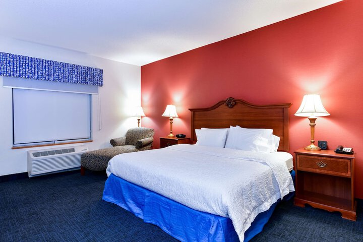 Room 33 of 116