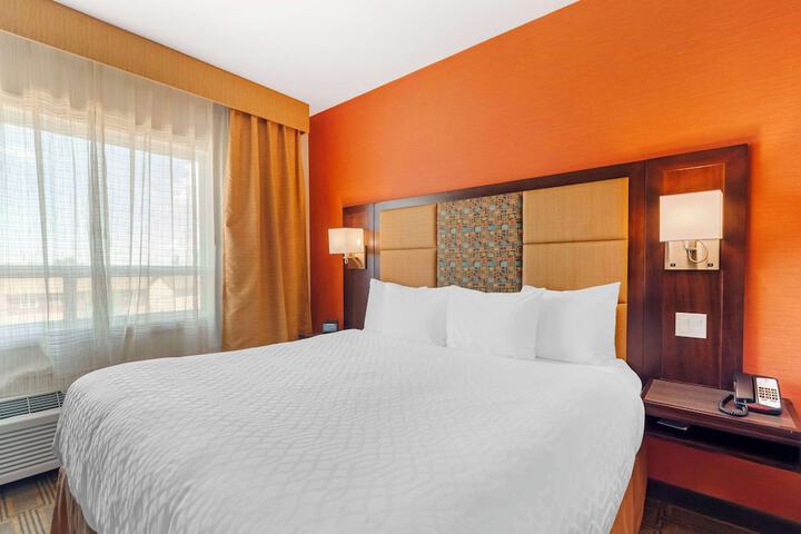Best Western Plus Chateau Fort St. John