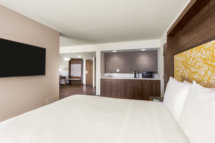 Room 20 of 34