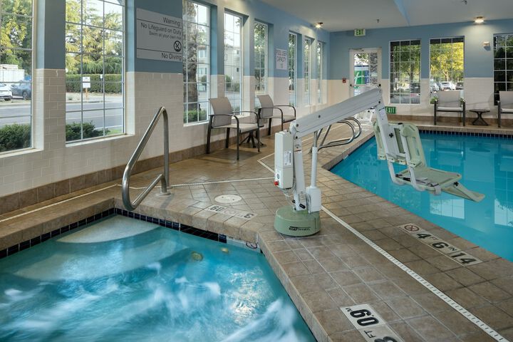 Holiday Inn Express Corvallis-On the River by IHG