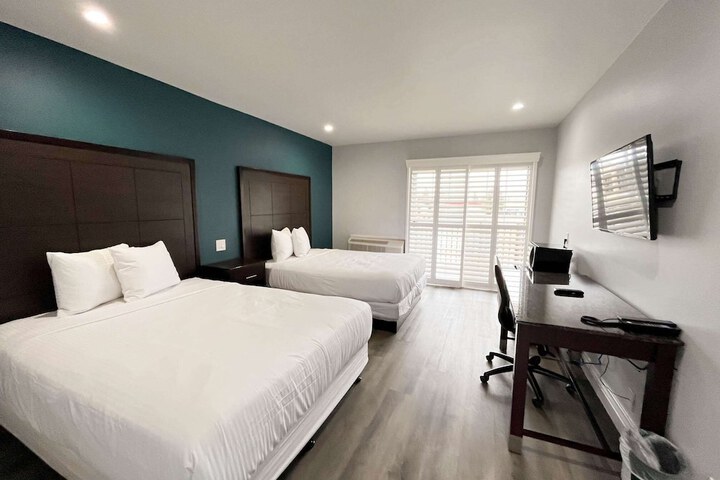 Room 20 of 32