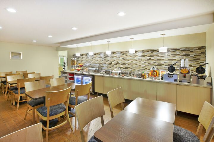 Towneplace Suites by Marriott Brookfield