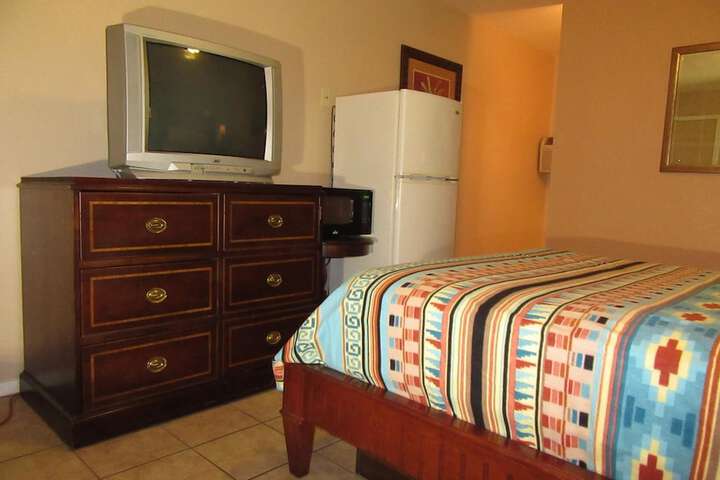 Room 7 of 26