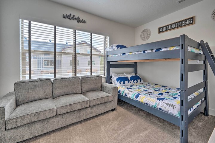 Charming Mccall Townhome: Hike Fish, & Ski!