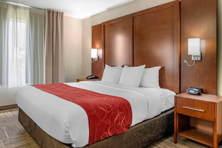 Comfort Suites Urbana Champaign University Area