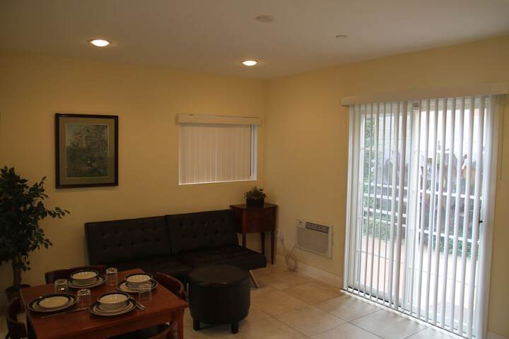 Room 18 of 25