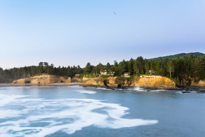 Whale Cove Inn