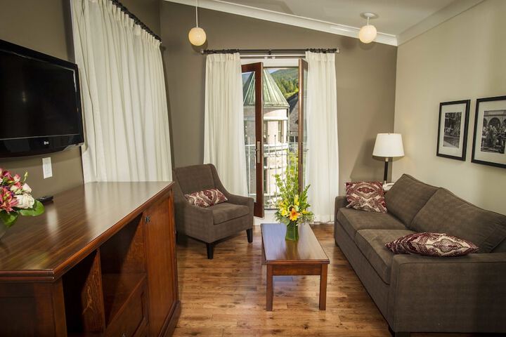 Hume Hotel & Spa