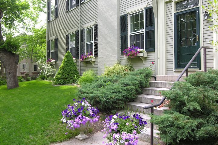 Delano Homestead Bed & Breakfast