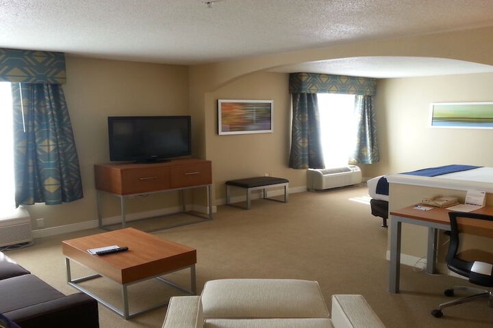 Holiday Inn & Suites Spring- The Woodlands Area by IHG