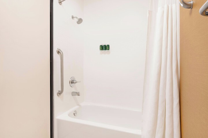 Room 20 of 49
