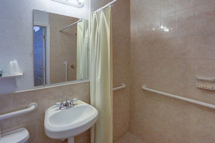 Room 42 of 72