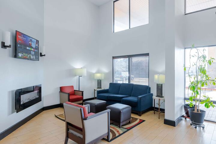 Hotel Interior 7 of 43