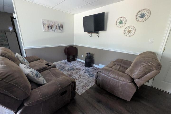 Suite in the Bush-Private Apartment