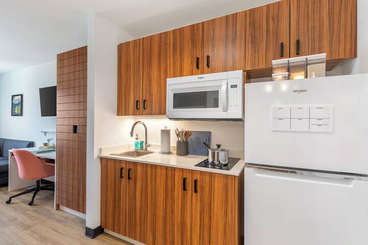 Uptown Suites Extended Stay Miami FL – Homestead