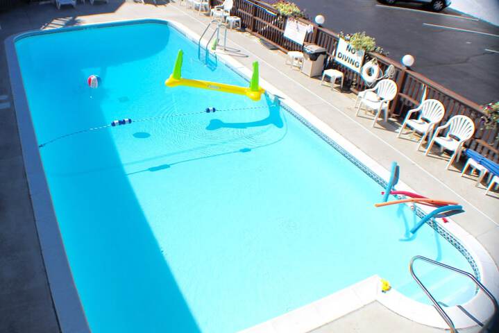 Pool 6 of 37
