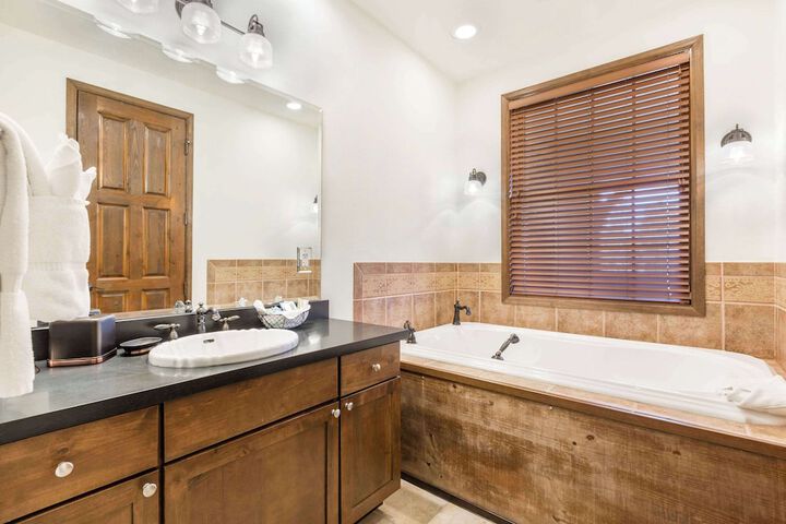 Bluegreen Vacations Big Bear Village an Ascend Collection Resort