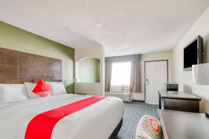 Room 14 of 38