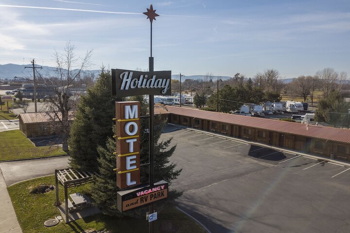 Hotel 5 of 56