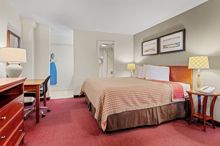 Room 34 of 38