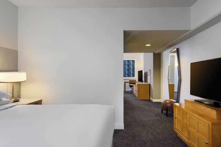 Renaissance Palm Springs Hotel