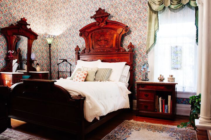Room 53 of 87