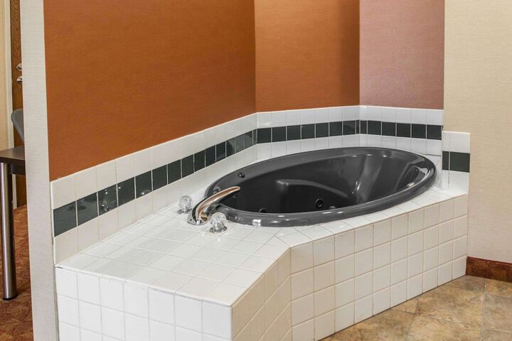 Quality Inn Franklin I-65