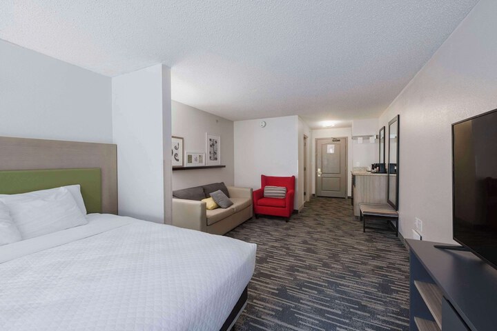 Country Inn & Suites by Radisson Lake George (Queensbury), NY