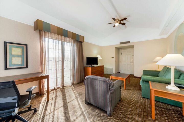 Room 15 of 30