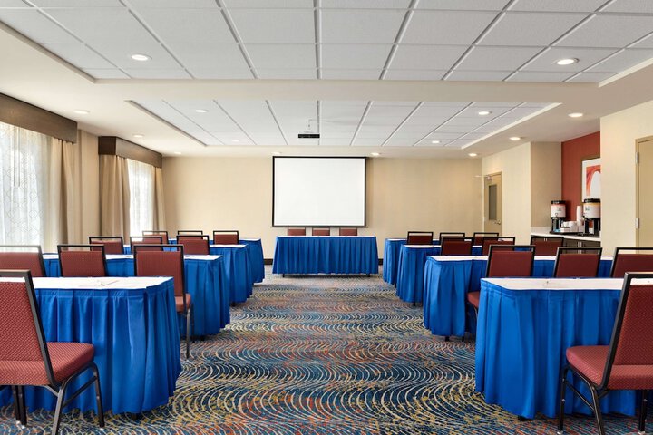 Hampton Inn & Suites Monroe