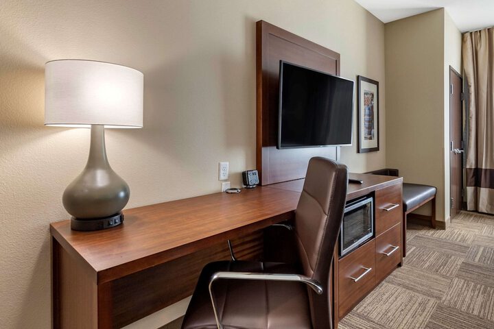 Room 51 of 70