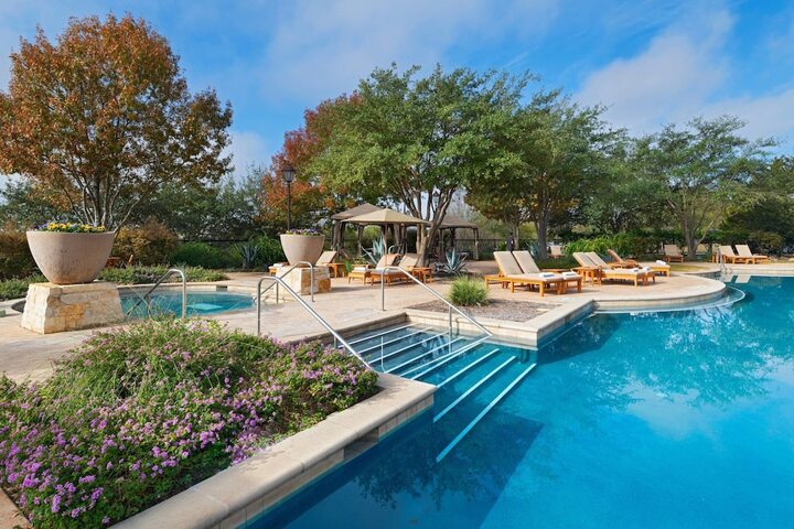 Pool 15 of 275