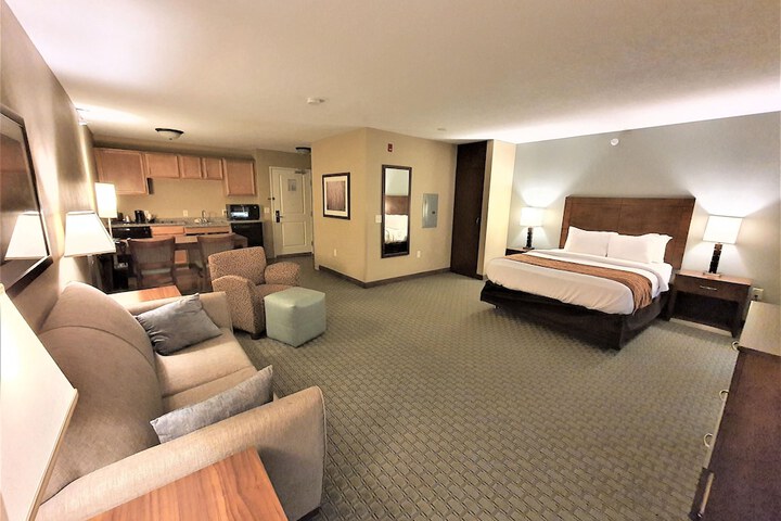 AmeriVu Inn and Suites - Chisago City