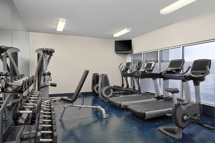 Four Points by Sheraton Hotel & Suites Calgary West
